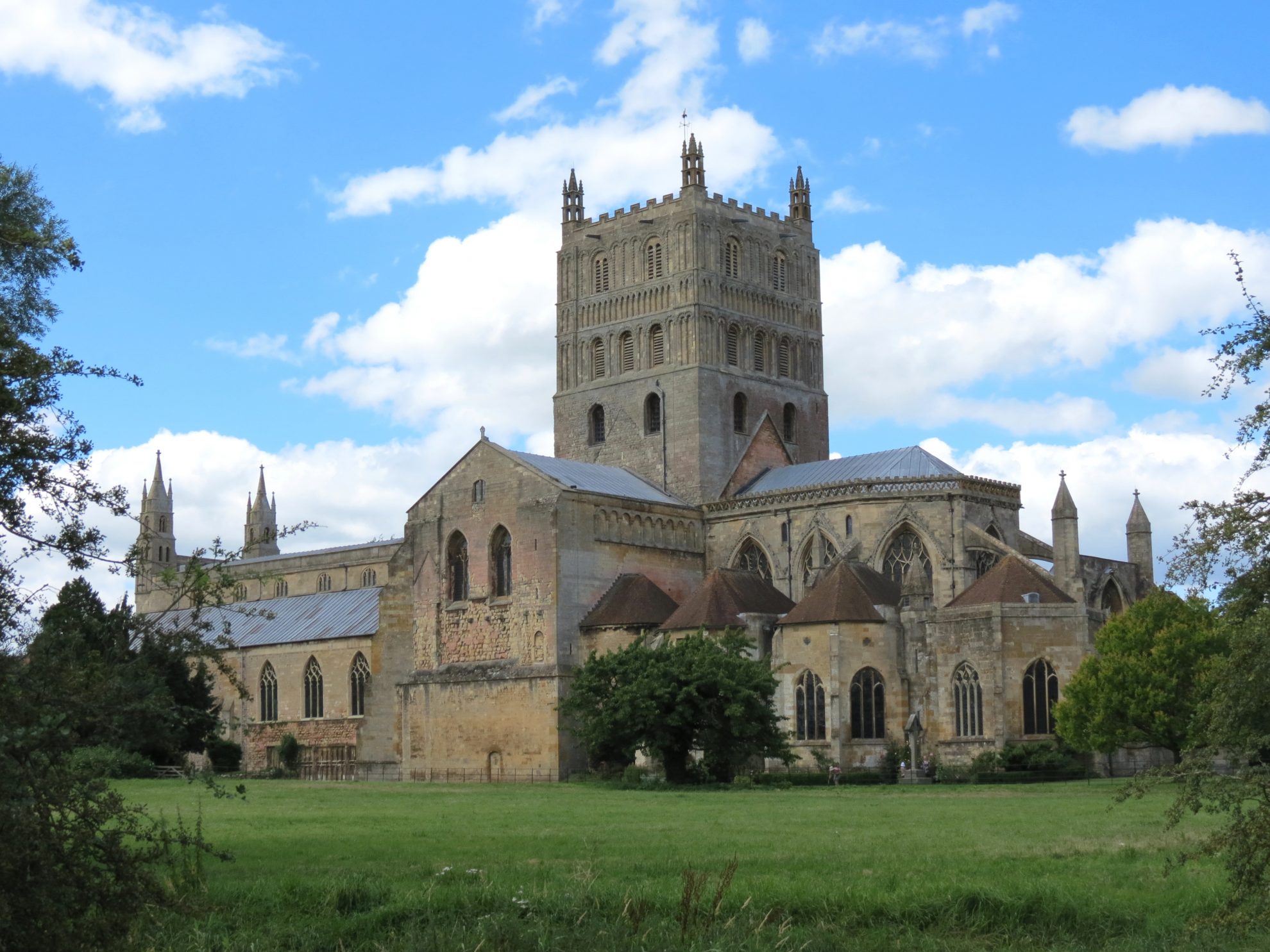 Tewkesbury – Tracing the Past: Medieval Vaults